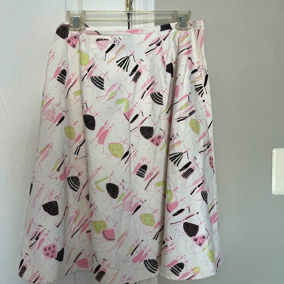 NEW- Never Worn White A  Midline Skirt - Picture 1 of 3